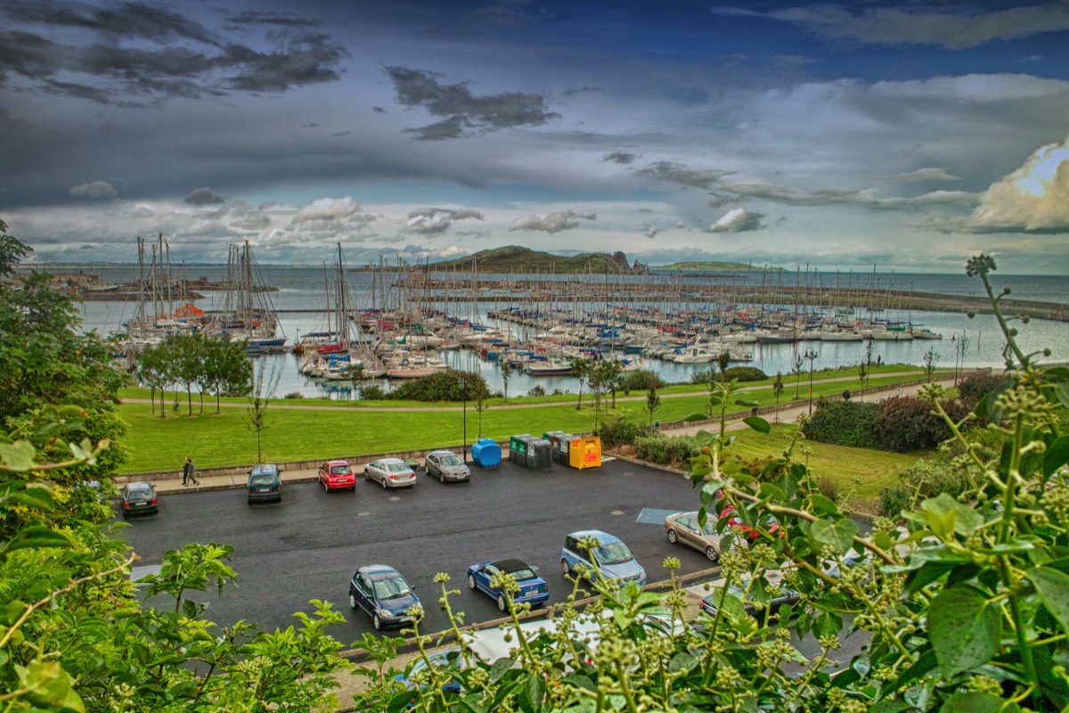 ELEVATED VIEW OF THE TOWN OF HOWTH 001