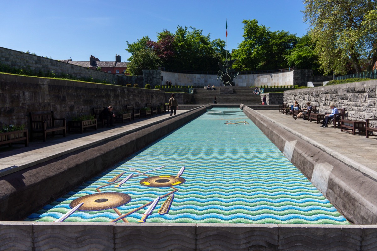 GARDEN OF REMEMBRANCE PARNELL SQUARE 004